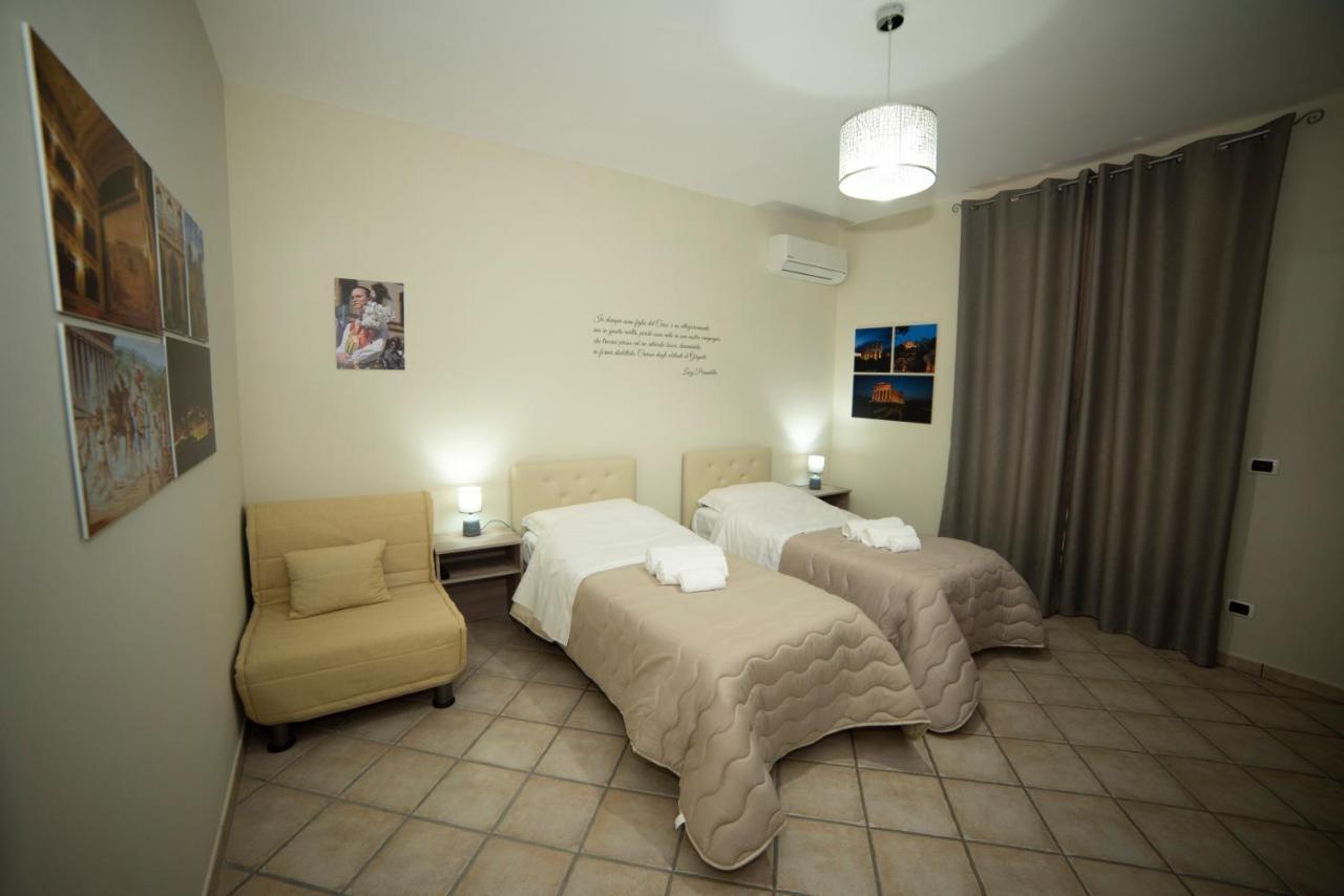 B&B La Terrazza Degli Scrittori 라칼무토 외부 사진
