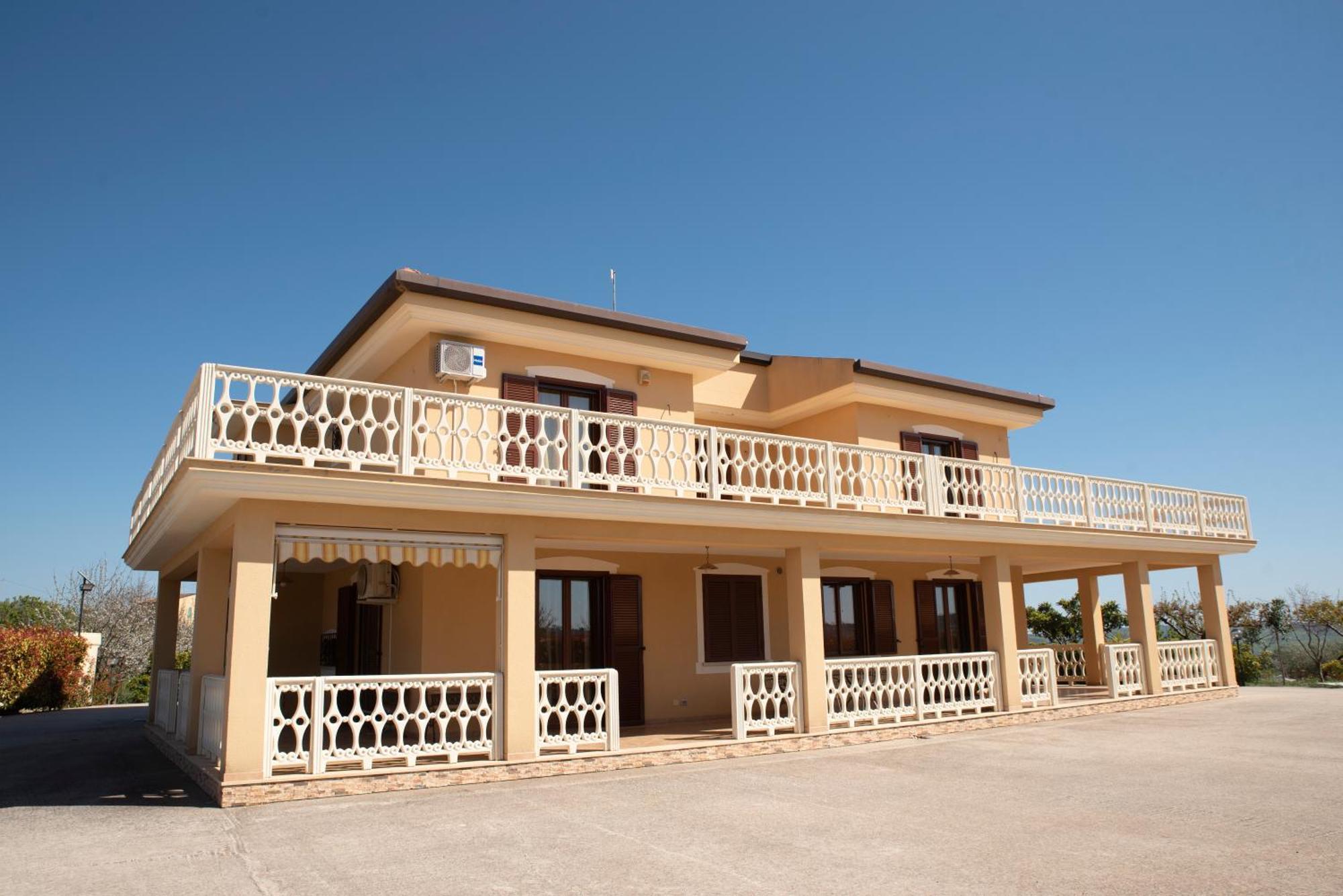 B&B La Terrazza Degli Scrittori 라칼무토 외부 사진